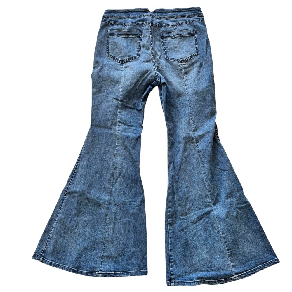 Free People Vintage Wash Denim Wide Leg Flare Jeans - Blue - Picture 3 of 9